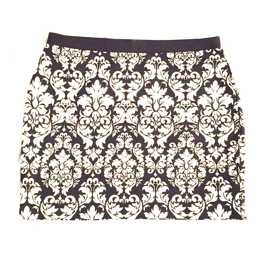 NWOT The Limited Mini Skirt